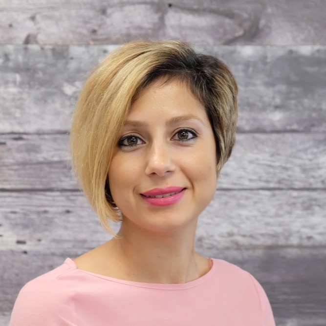 Headshot of Azalia Shamsaei, Product Manager at Kinaxis